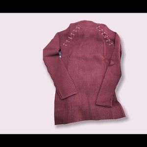 Beautiful Burgundy Color Sweater 🍁